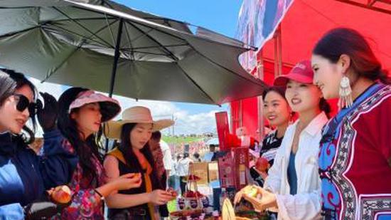 Border regions turn into tourism hot spots